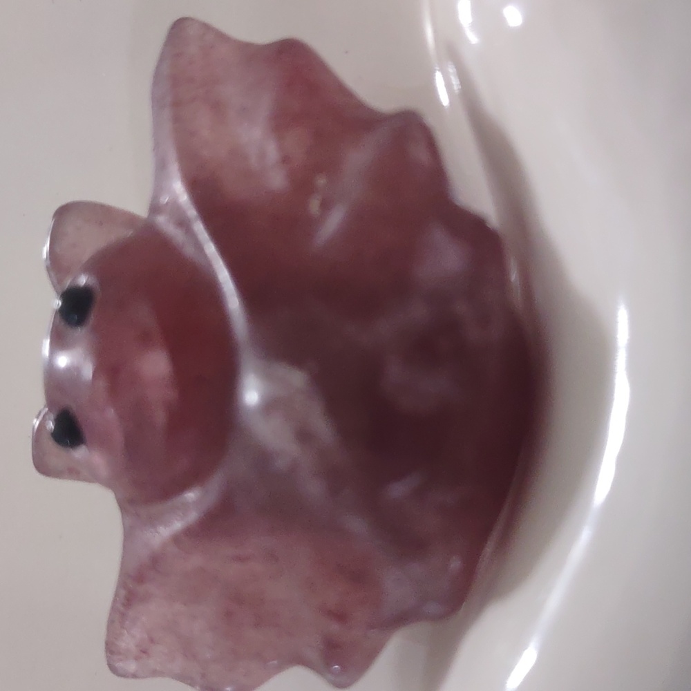Bat Carving Strawberry Quartz 1inch By 1.5 Inch Has Flaws - Picture 5 of 12